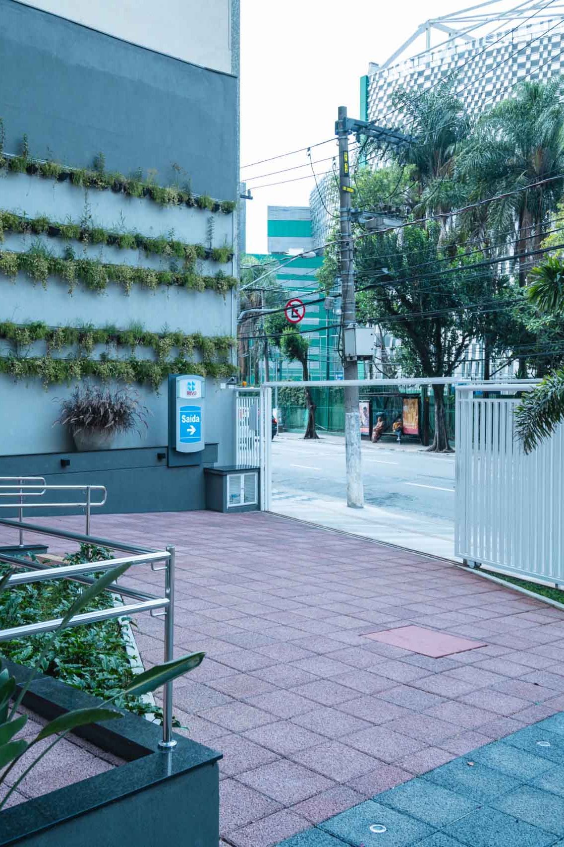 PERDIZES WORK STATION