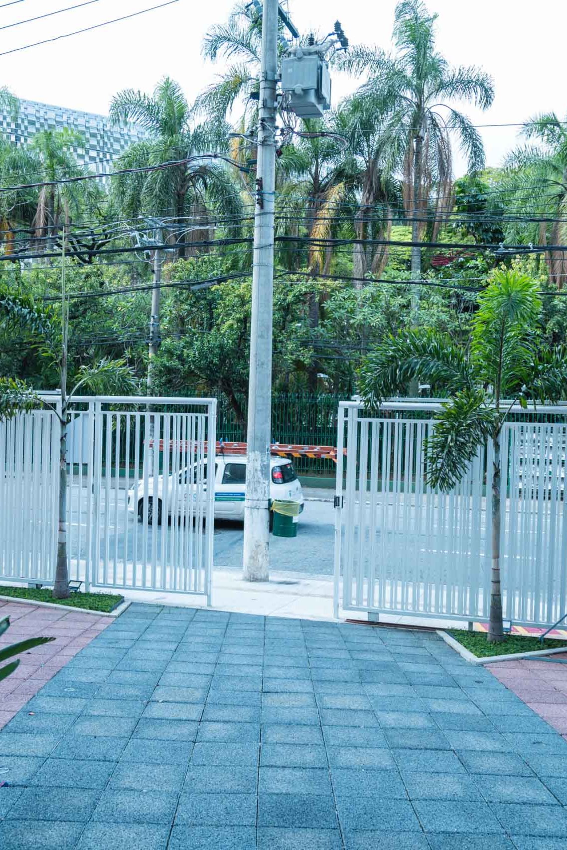 PERDIZES WORK STATION