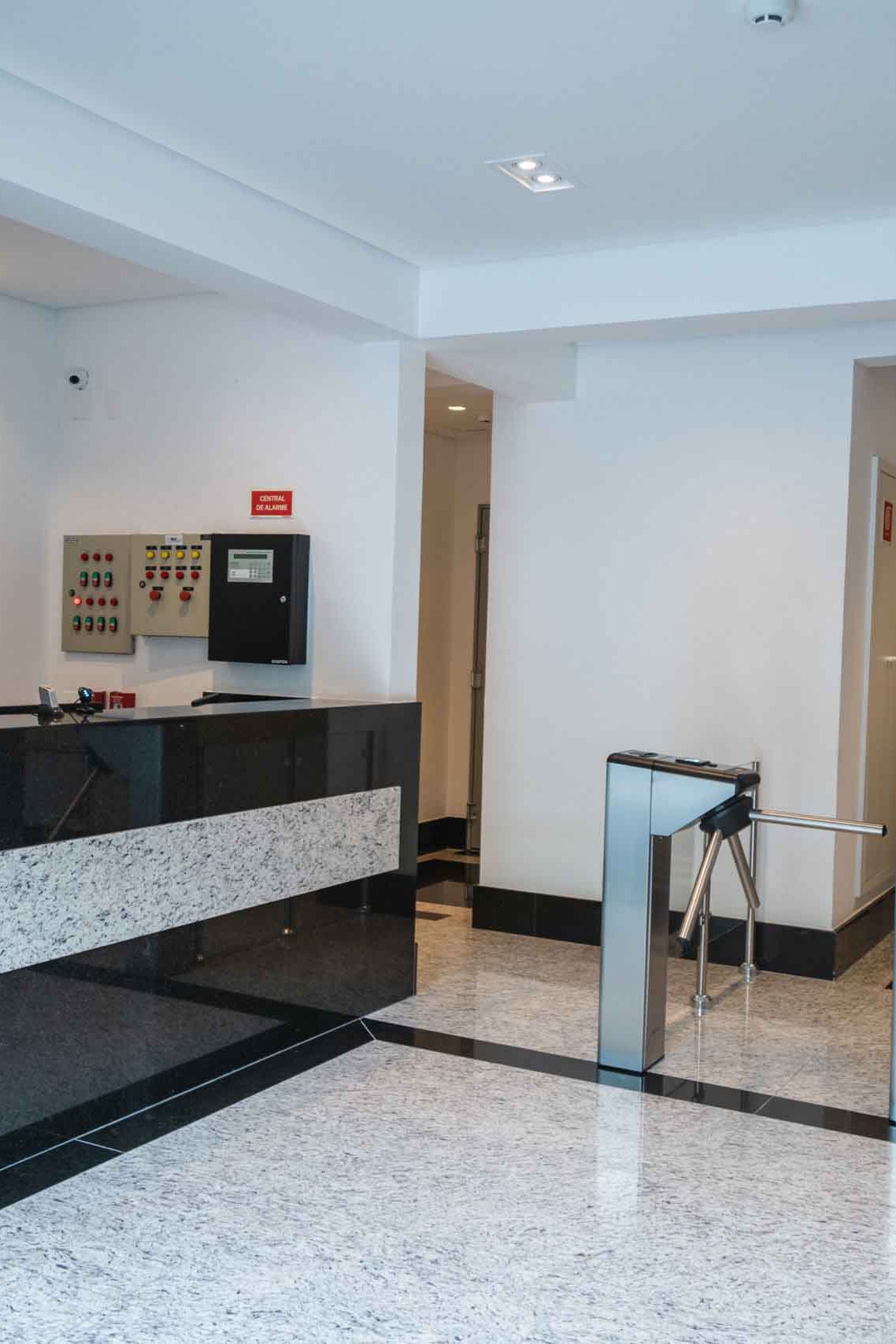 PERDIZES WORK STATION